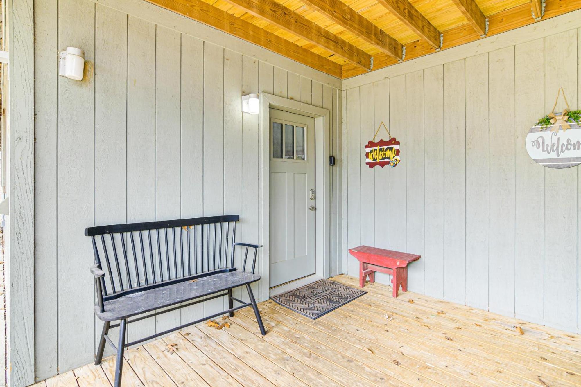 Inviting Branson West Condo With Pool Access Екстериор снимка
