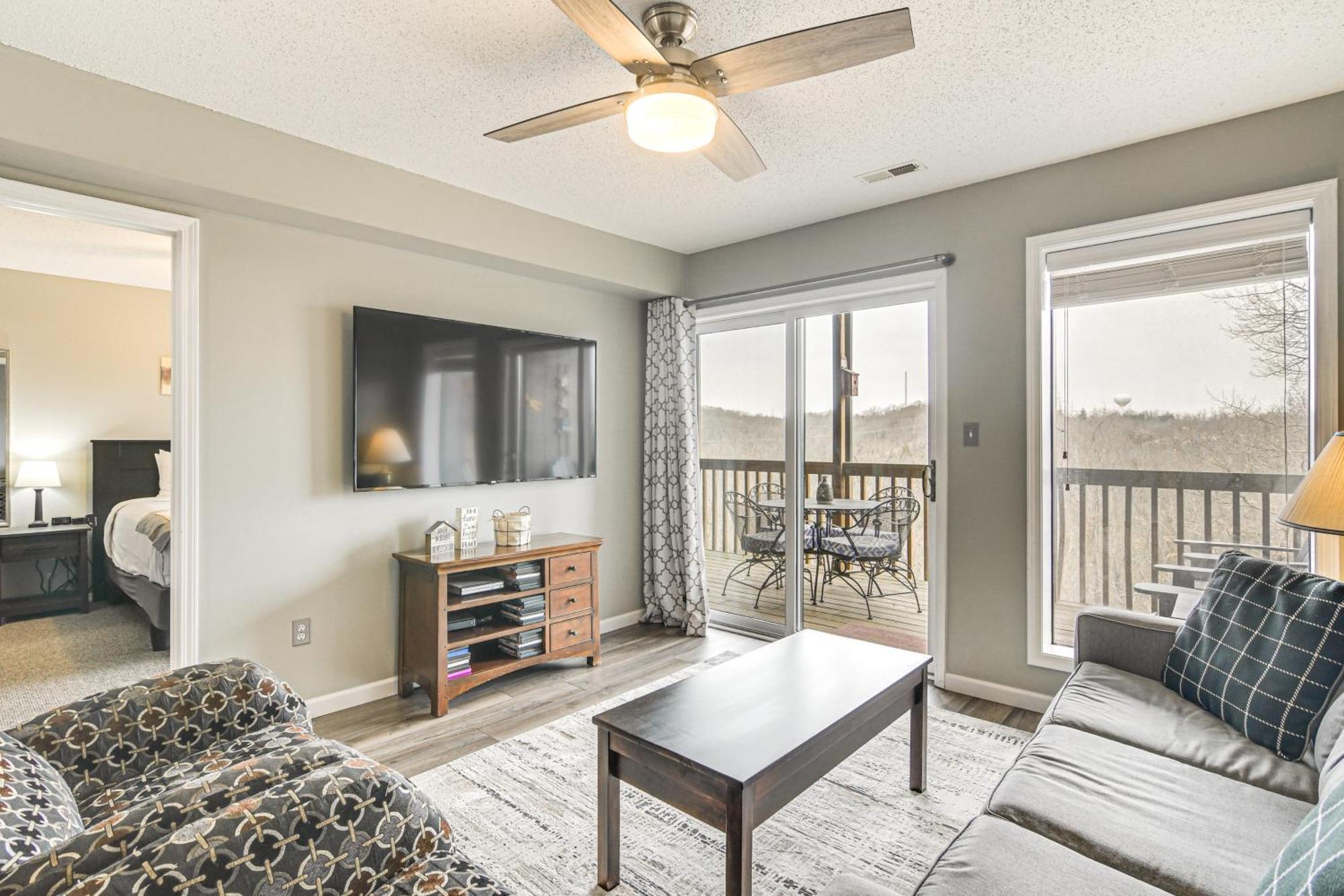 Inviting Branson West Condo With Pool Access Екстериор снимка
