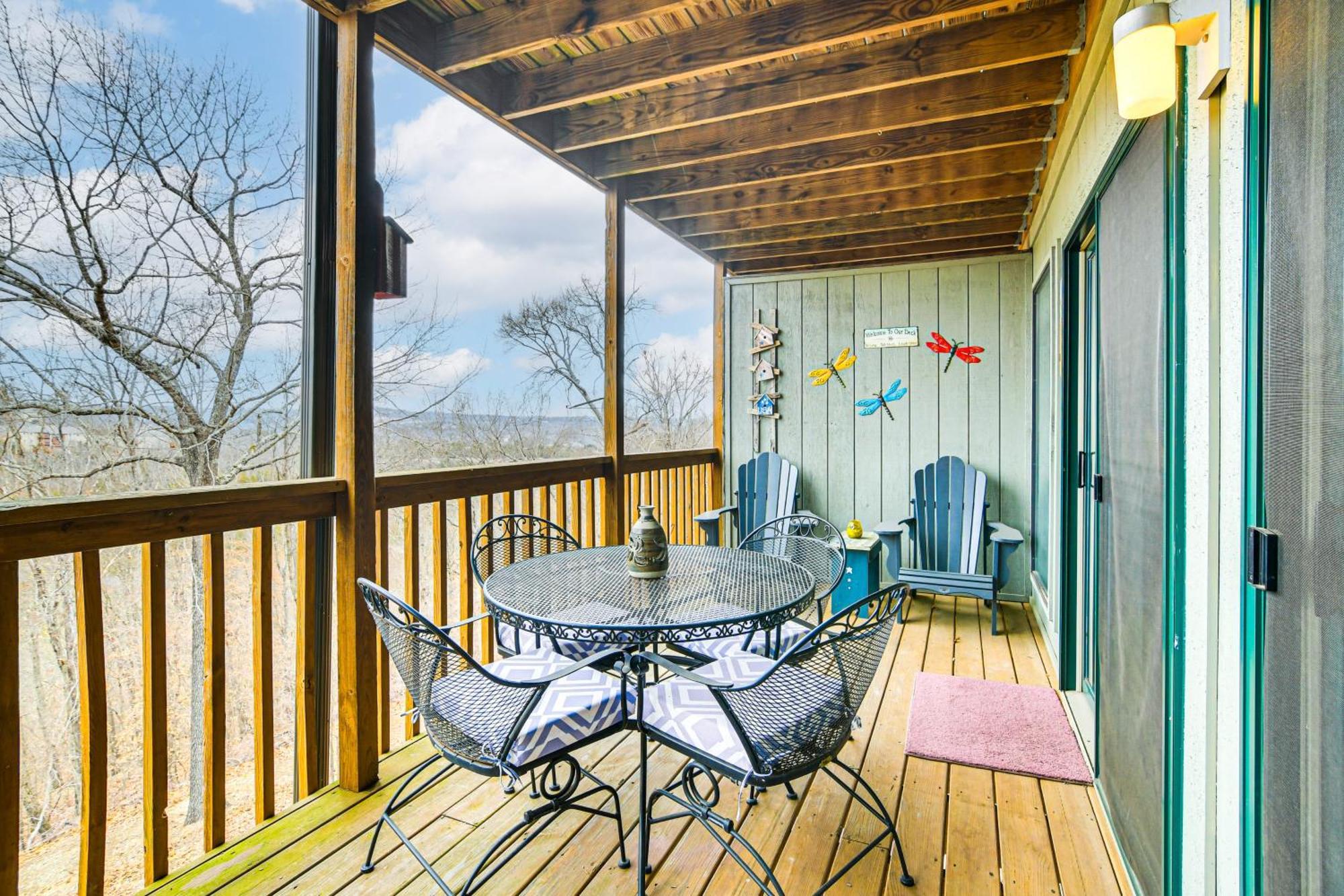 Inviting Branson West Condo With Pool Access Екстериор снимка