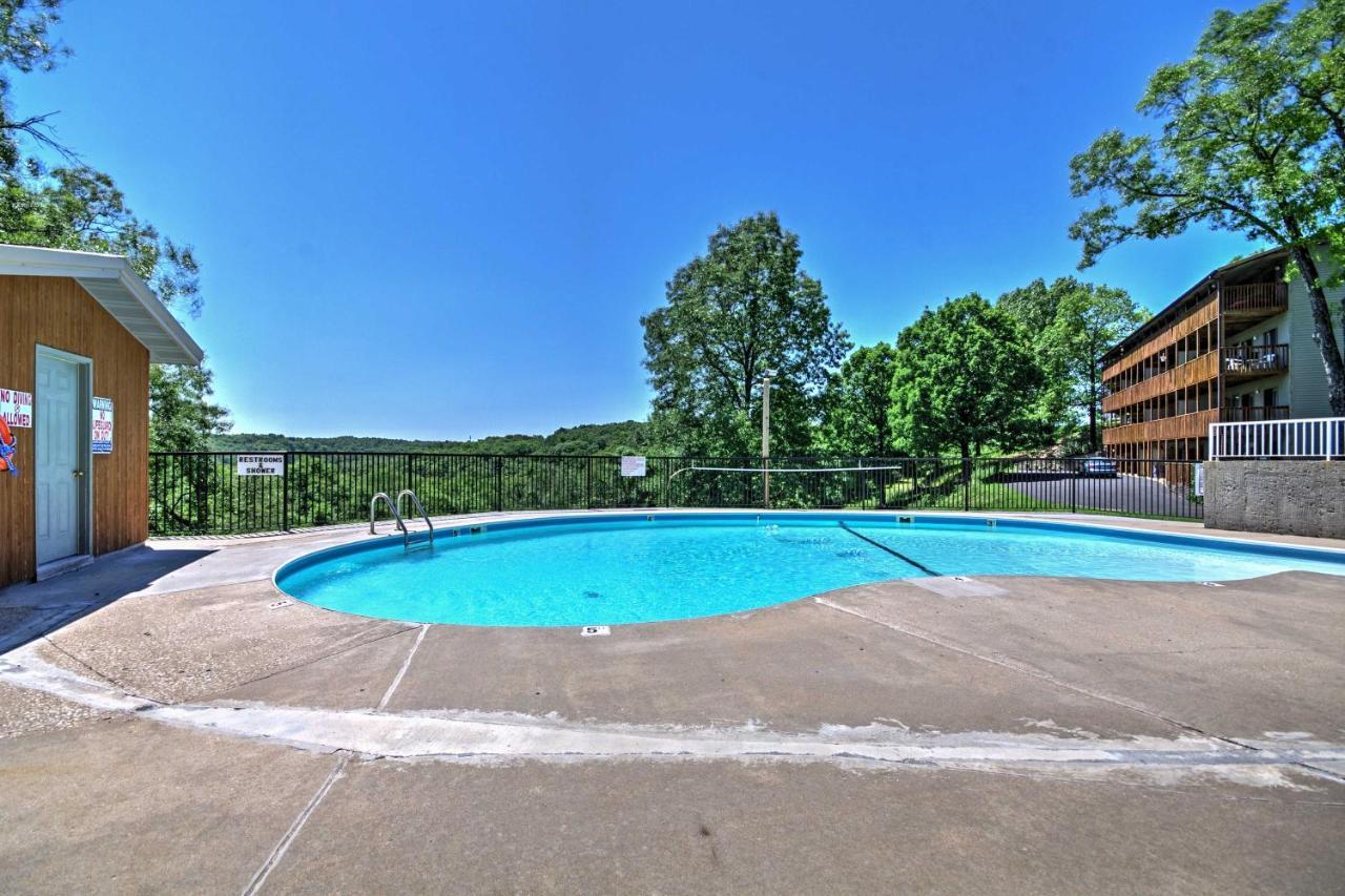 Inviting Branson West Condo With Pool Access Екстериор снимка