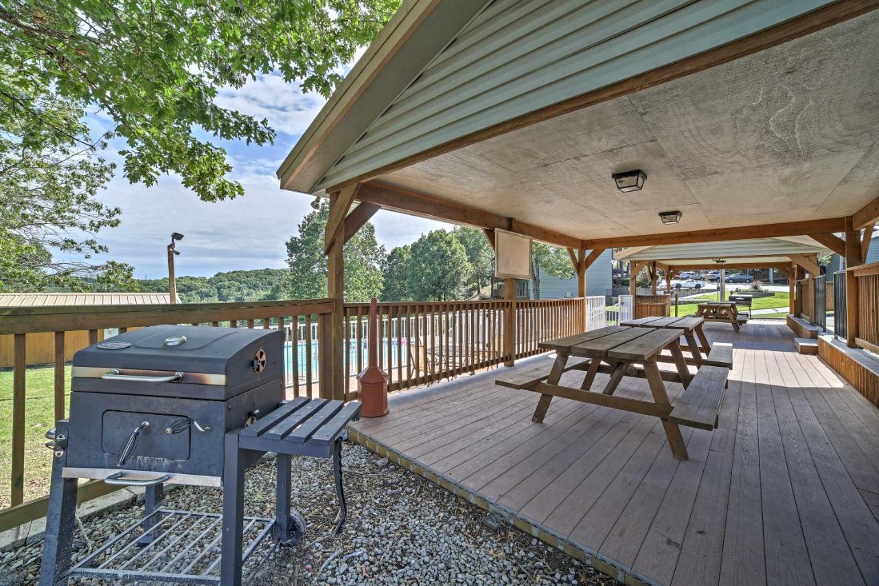 Inviting Branson West Condo With Pool Access Екстериор снимка